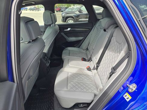 New 2025 Audi SQ5 Prestige image 16
