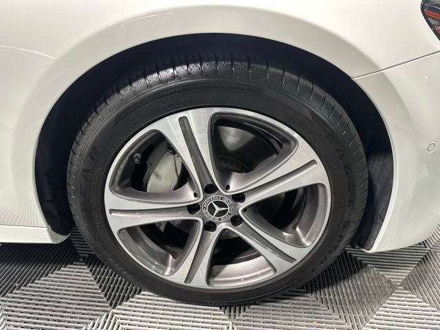 Certified 2020 Mercedes-Benz E 350 4MATIC Sedan image 31