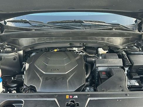 Used 2025 Kia Telluride S image 3