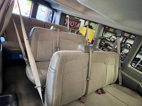 Used 2016 Chevrolet Express 3500 LT w/ LT Preferred Equipment Group image 19