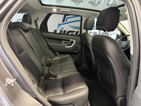 Used 2018 Land Rover Discovery Sport HSE image 25