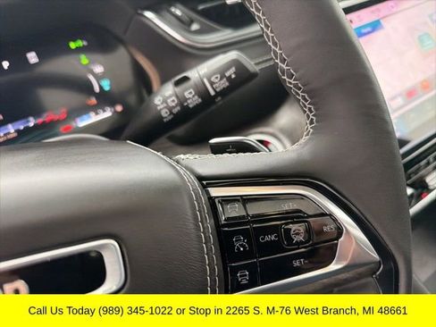 Used 2024 Jeep Grand Cherokee Overland w/ Advanced Protech Group III AWD/4WD image 30