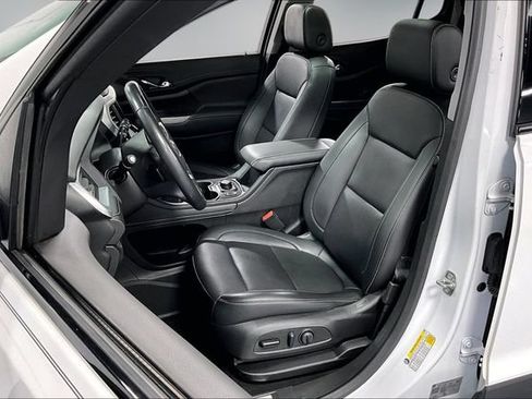 Used 2022 GMC Acadia SLT w/ Elevation Edition FWD image 21
