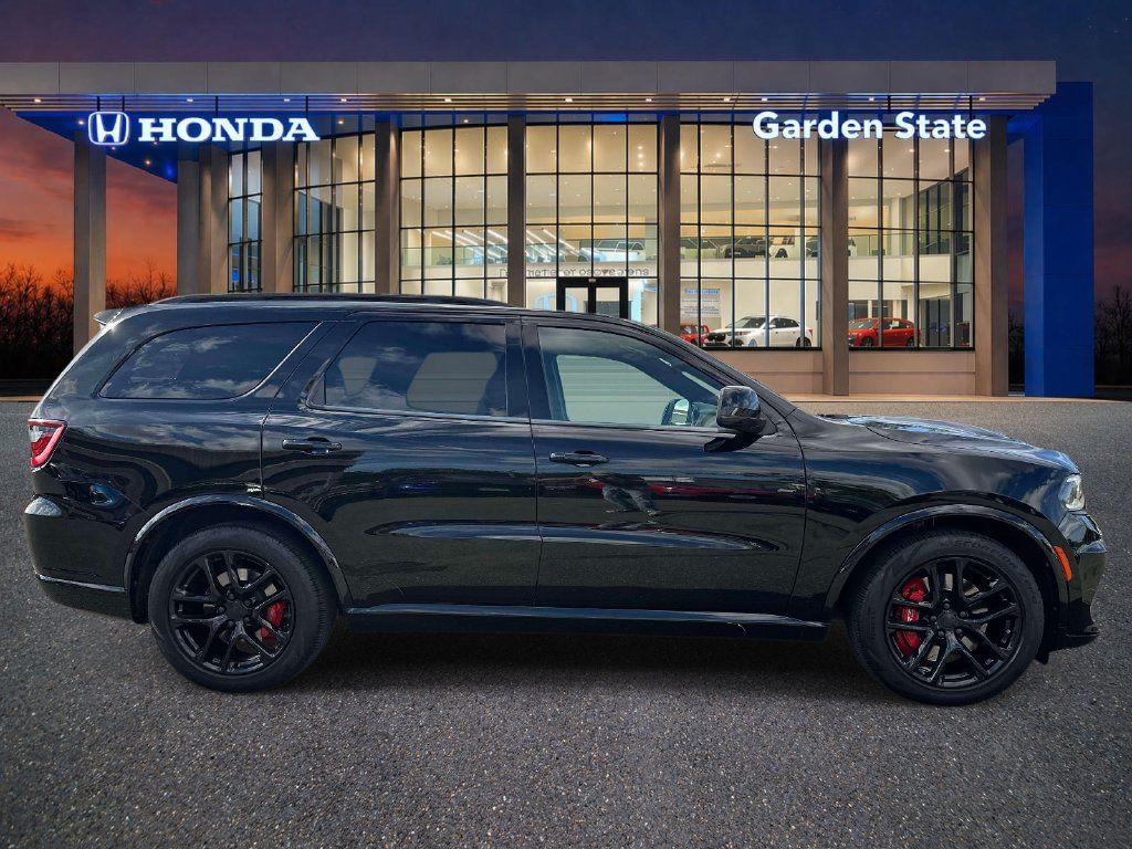 Used 2022 Dodge Durango R/T w/ Tow 'N Go Package AWD/4WD image 5