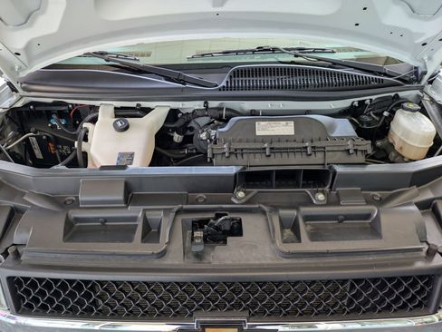 Used 2024 Chevrolet Express 2500 w/ Driver Convenience Package image 29