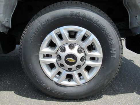 Certified 2025 Chevrolet Silverado 2500 LT w/ Convenience Package AWD/4WD image 8
