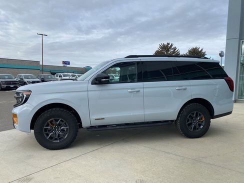New 2026 Ford Expedition Tremor image 29