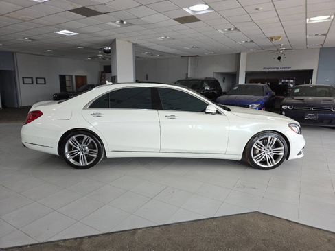 Used 2019 Mercedes-Benz S 560 Sedan image 8