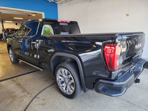 Used 2023 GMC Sierra 1500 Denali w/ Denali Reserve Package AWD/4WD image 2