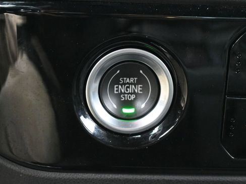 Used 2022 Chevrolet Silverado 1500 LT w/ LPO, Dark Essentials Package RWD image 21