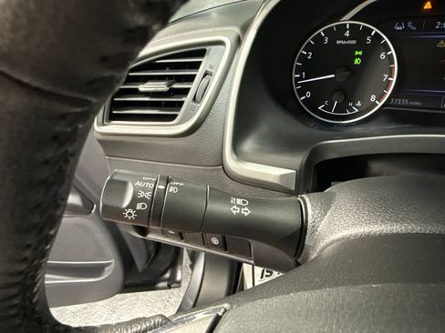 Used 2023 Nissan Murano SV FWD image 39