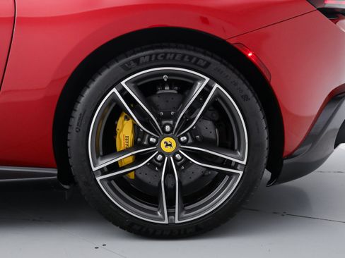 Certified 2025 Ferrari Roma Spider RWD image 46