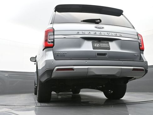 Used 2024 Ford Expedition Max Limited image 41