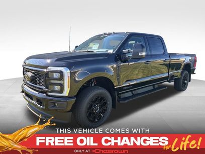 New 2026 Ford F350 Lariat w/ Black Appearance Package
