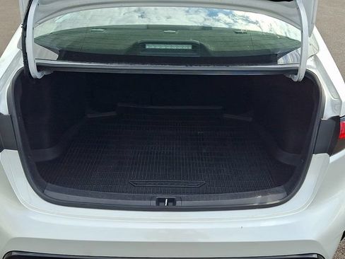 Used 2023 Toyota Corolla SE w/ SE Premium Package FWD image 28