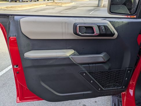 Used 2022 Ford Bronco Wildtrak AWD/4WD image 16