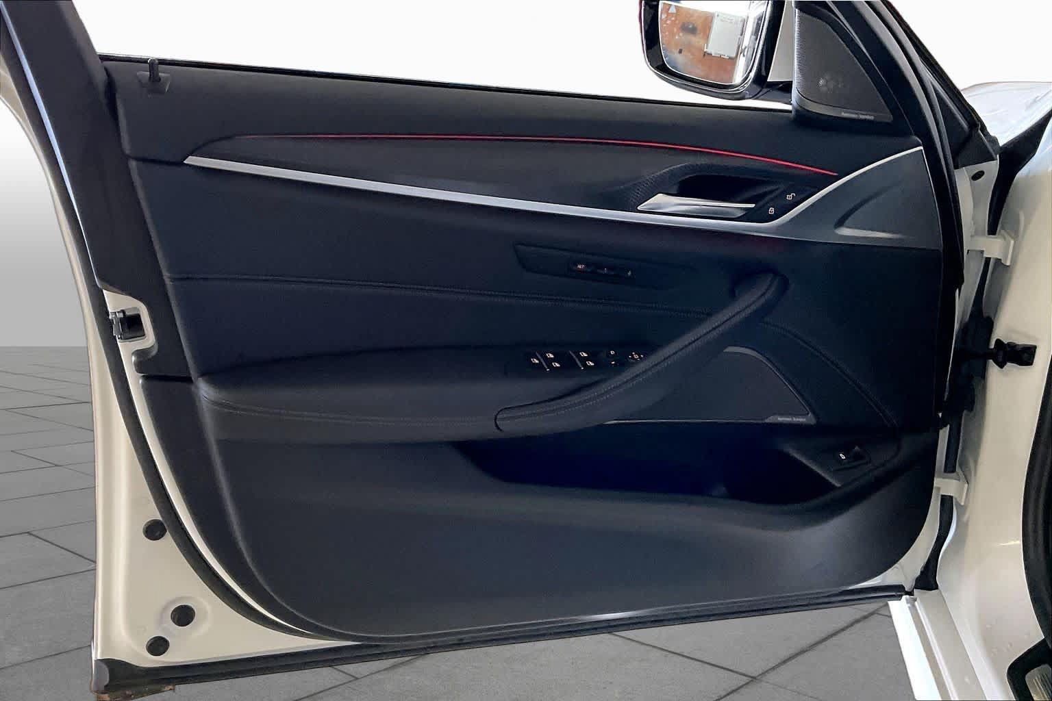 Used 2023 BMW 540i w/ M Sport Package RWD image 20