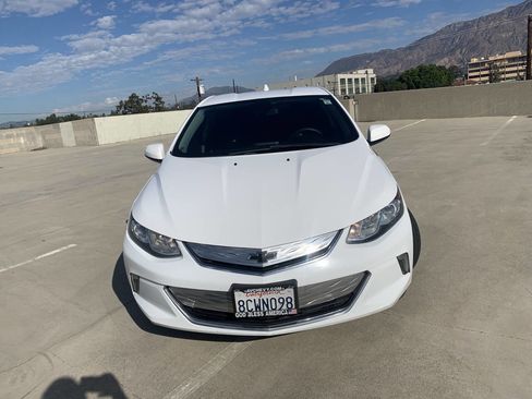 Used 2018 Chevrolet Volt LT image 4