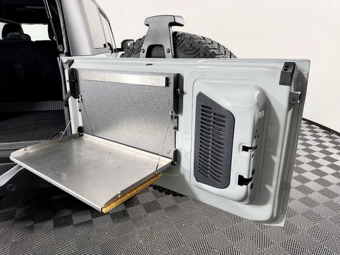 Used 2021 Ford Bronco Wildtrak AWD/4WD image 18