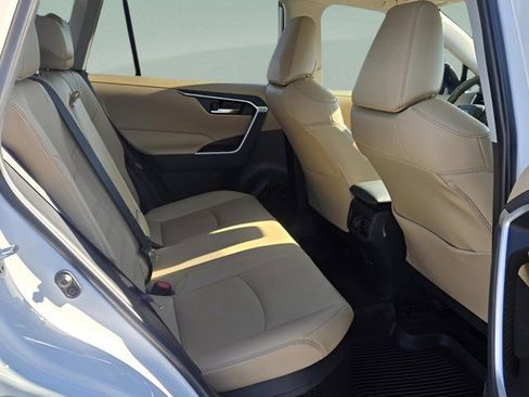 Certified 2025 Toyota RAV4 XLE Premium image 14