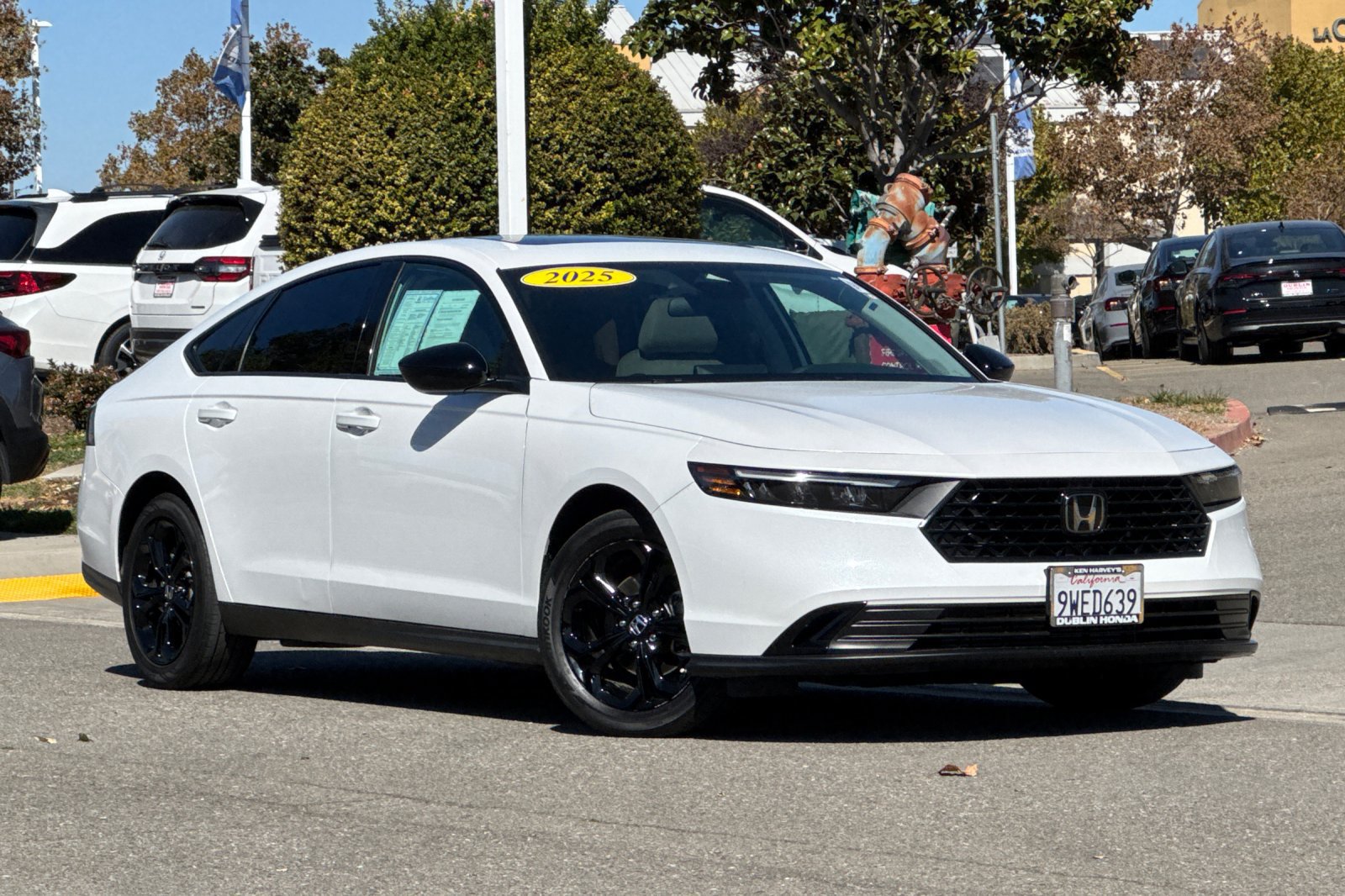 Used 2025 Honda Accord SE image 2