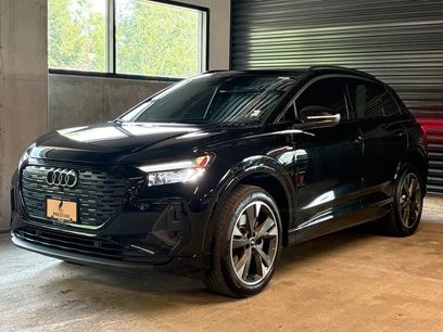 Used 2024 Audi Q4 e-tron Premium w/ Convenience Package
