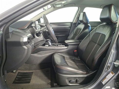 Used 2023 Nissan Altima 2.5 SR image 16