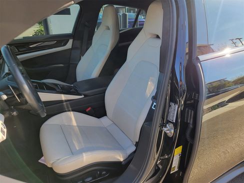 Certified 2024 Porsche Panamera image 5