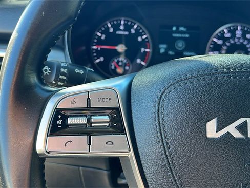 Used 2022 Kia Telluride S image 19