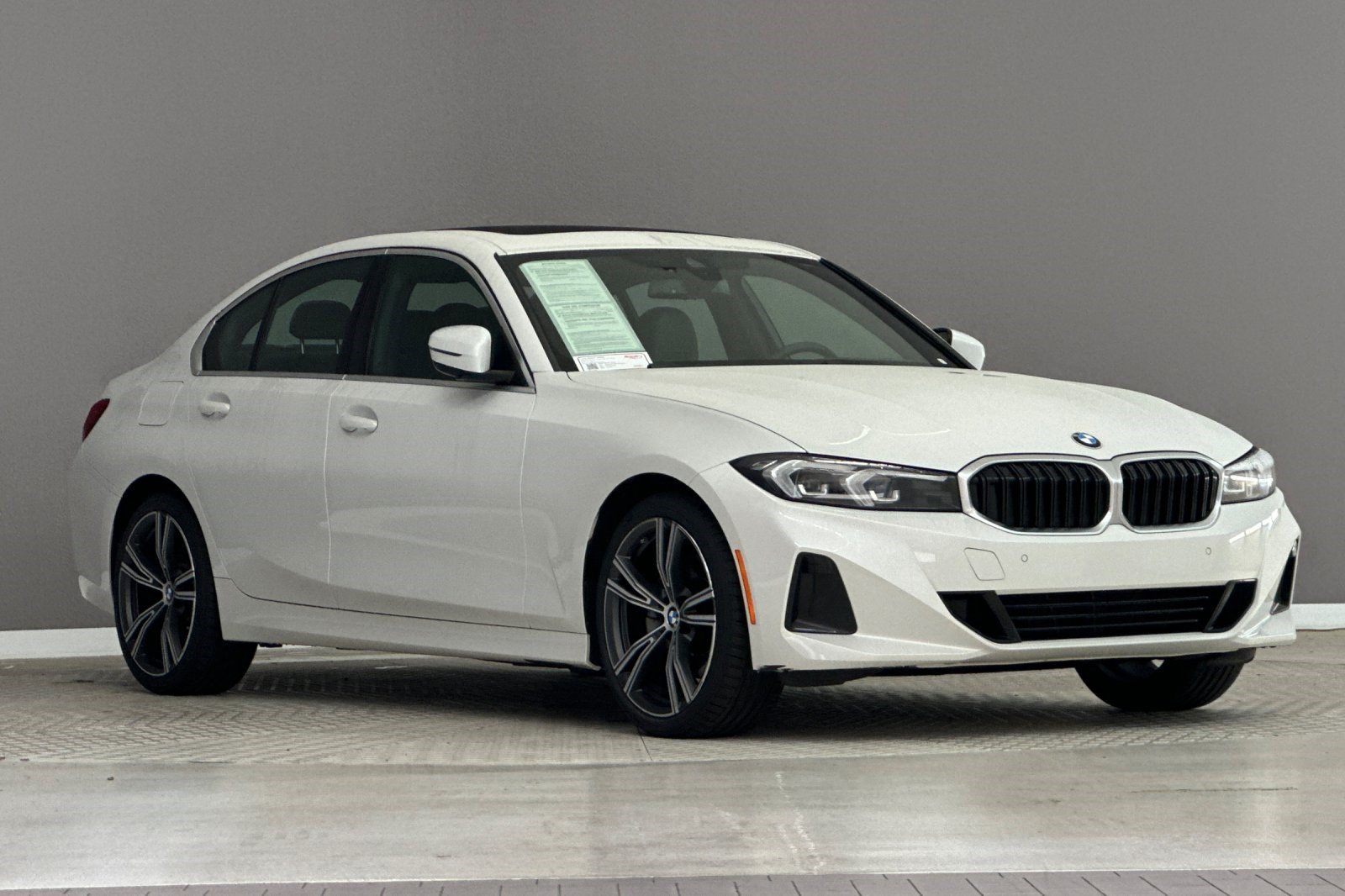 Certified 2024 BMW 330i Sedan w/ Premium Package RWD image 6