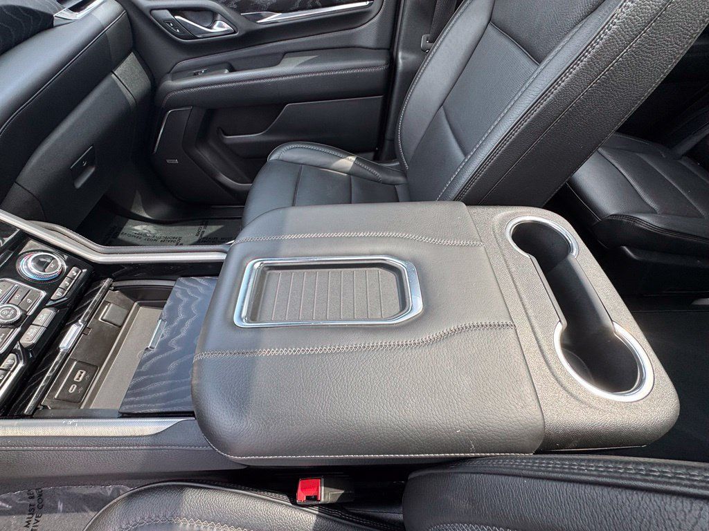 Used 2023 GMC Yukon Denali w/ Denali Reserve Package AWD/4WD image 21