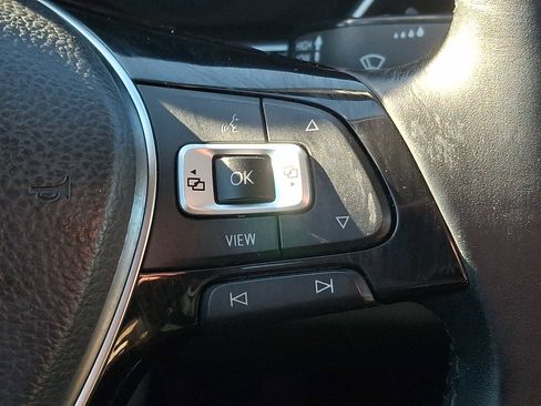 Used 2019 Volkswagen Jetta SE w/ Cold Weather Package image 20