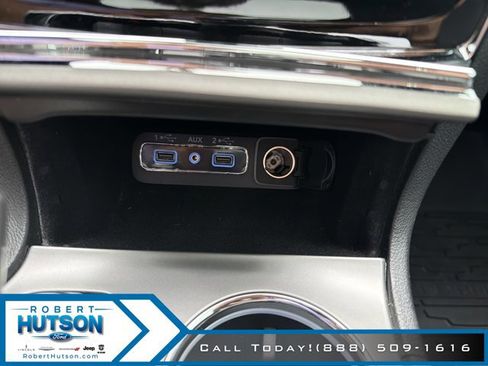 Used 2021 Jeep Grand Cherokee Limited w/ Luxury Group II RWD image 23