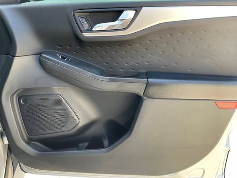 Used 2020 Ford Escape SEL FWD image 28