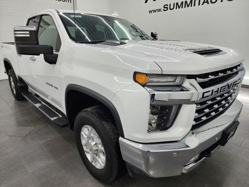 Used 2022 Chevrolet Silverado 2500 LTZ w/ Safety Package image 2
