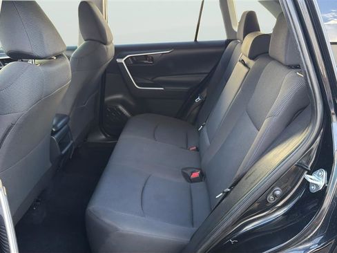 Used 2019 Toyota RAV4 LE w/ All Weather Liner Package AWD/4WD image 19