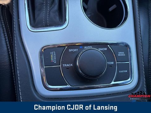 Used 2018 Jeep Grand Cherokee SRT image 41