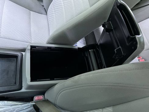 Used 2017 Toyota Camry LE FWD image 25