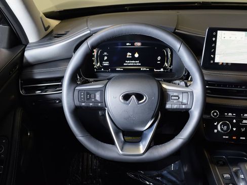 Certified 2026 INFINITI QX60 Luxe w/ Family Package AWD/4WD image 13