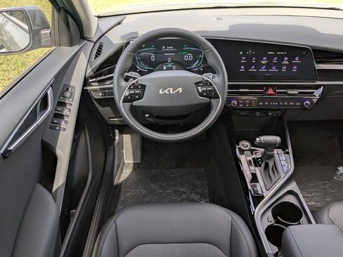 New 2026 Kia Niro EX image 19