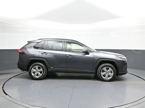Certified 2025 Toyota RAV4 XLE w/ Convenience Package AWD/4WD image 5