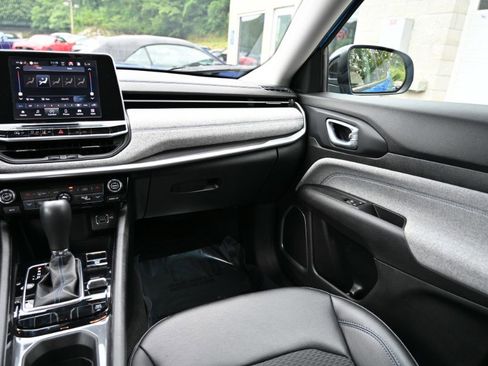 Used 2022 Jeep Compass Latitude w/ Convenience Group image 16