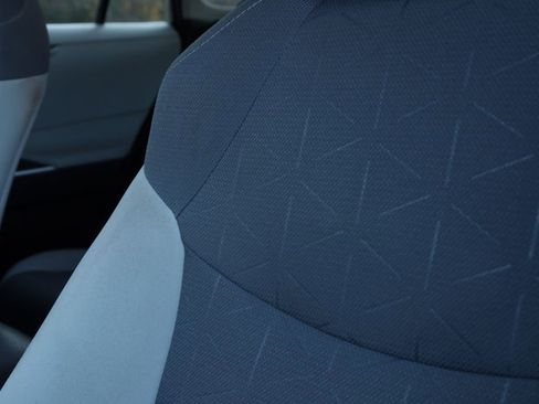 Used 2022 Toyota RAV4 XLE w/ Convenience Package image 26