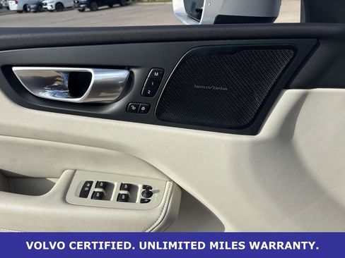 Certified 2023 Volvo XC60 B5 Ultimate w/ Climate Package image 16