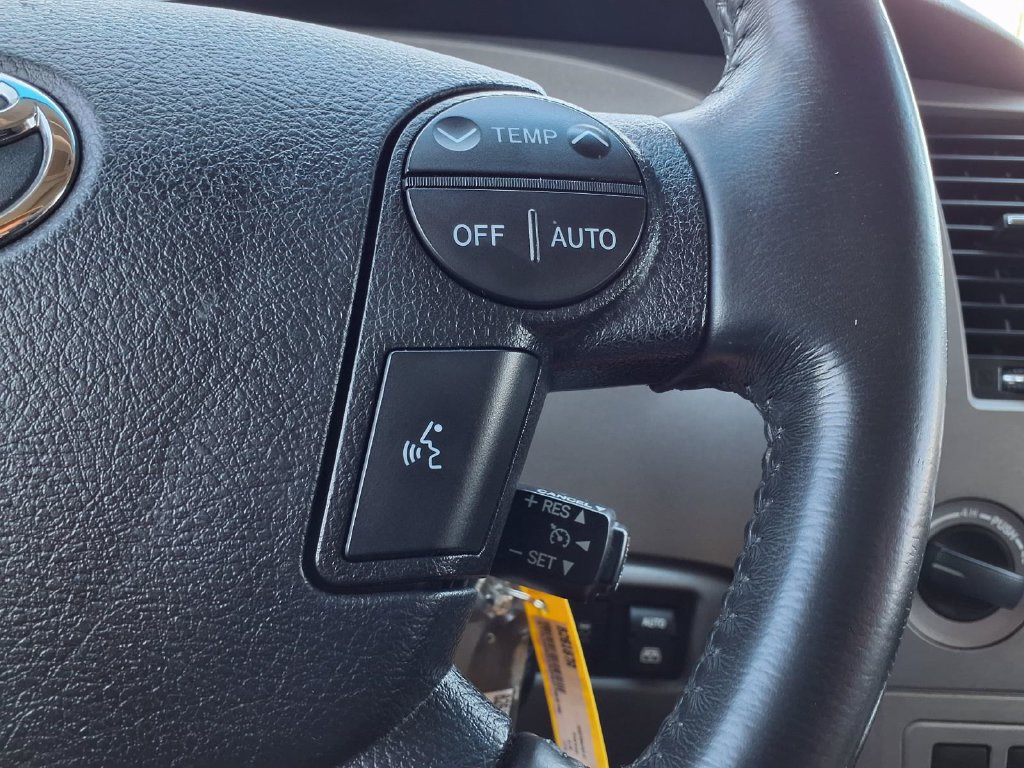 Used 2013 Toyota Sequoia Limited AWD/4WD image 29