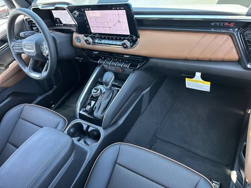 New 2026 GMC Canyon AT4 w/ Technology Plus Package AWD/4WD image 29