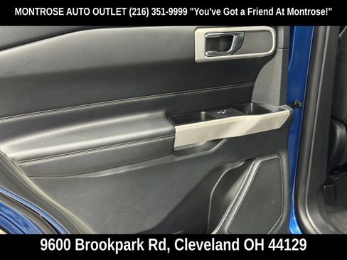 Used 2022 Ford Explorer XLT AWD/4WD image 36