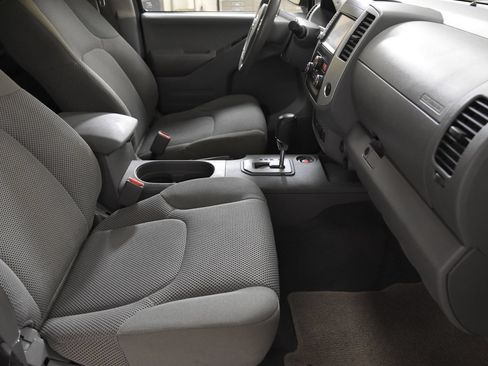 Used 2021 Nissan Frontier SV RWD image 30