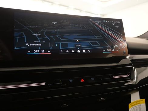 Used 2025 BMW 530i w/ Premium Package image 24