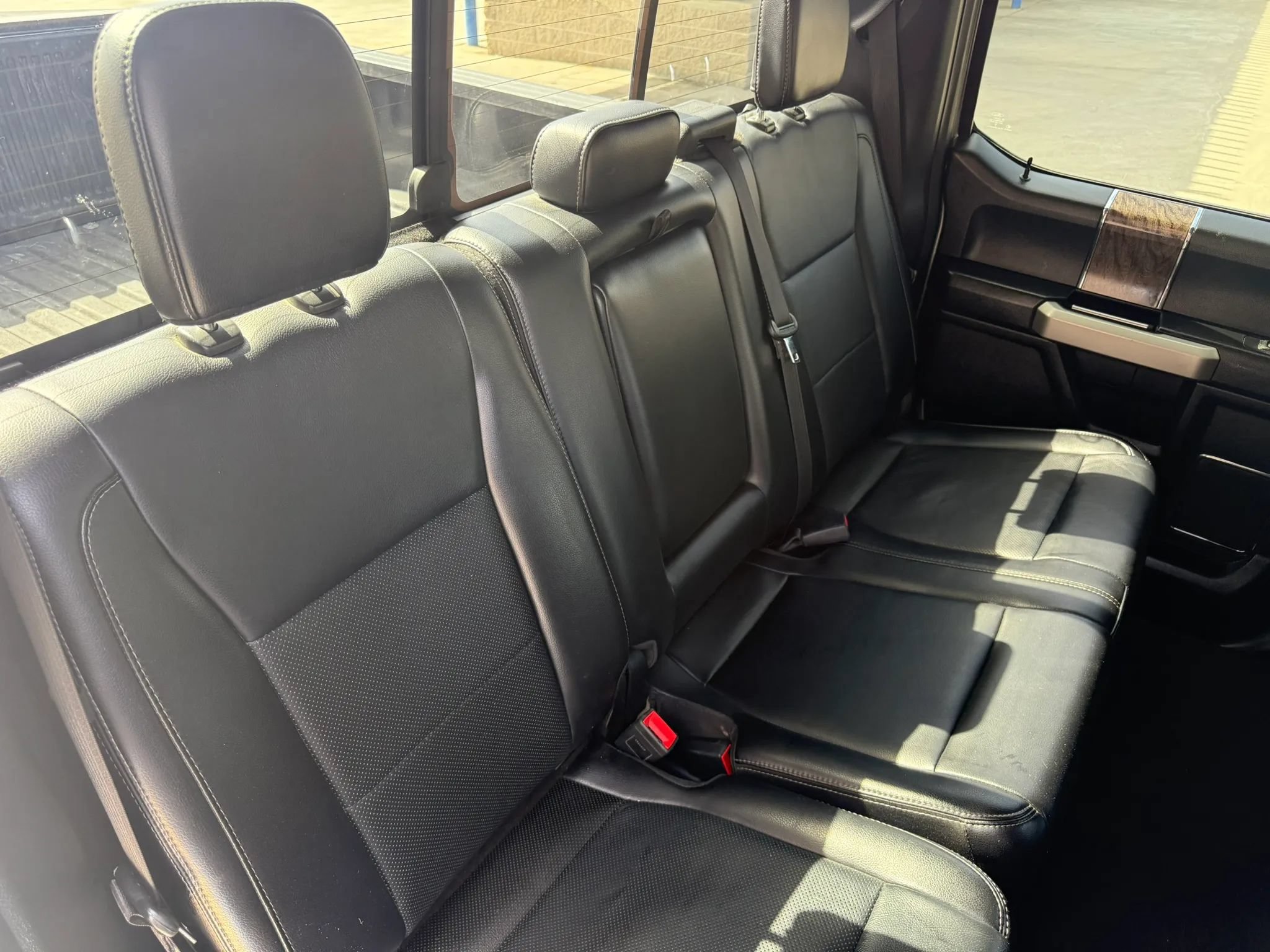 Used 2019 Ford F250 Lariat w/ Lariat Value Package AWD/4WD image 13